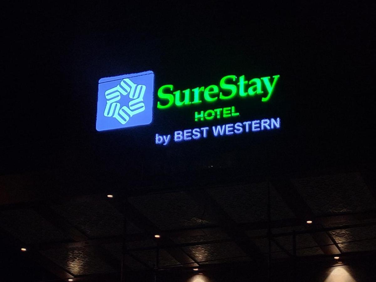 Surestay By Best Western Model Town Amritsar Exterior photo