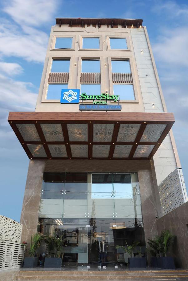 Surestay By Best Western Model Town Amritsar Exterior photo